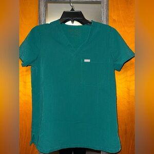 Figs green Catarina scrub top